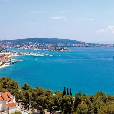 公寓 1 Bedroom Amazing Apartment In Trogir