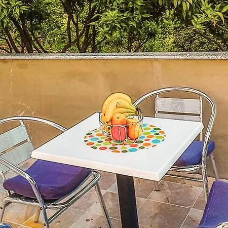 Lovely In Апартаменты