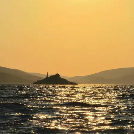 Apartament Lovely In Trogir